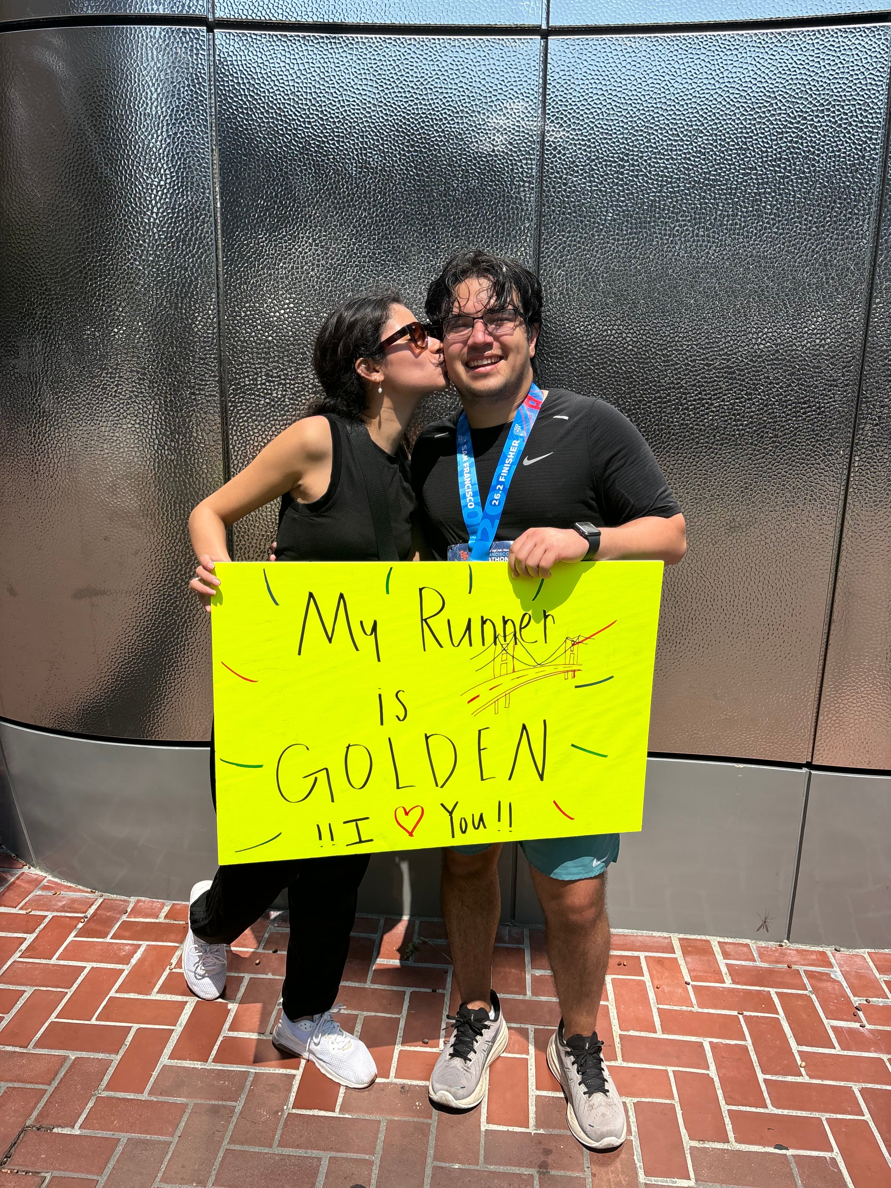 Marathon golden sign